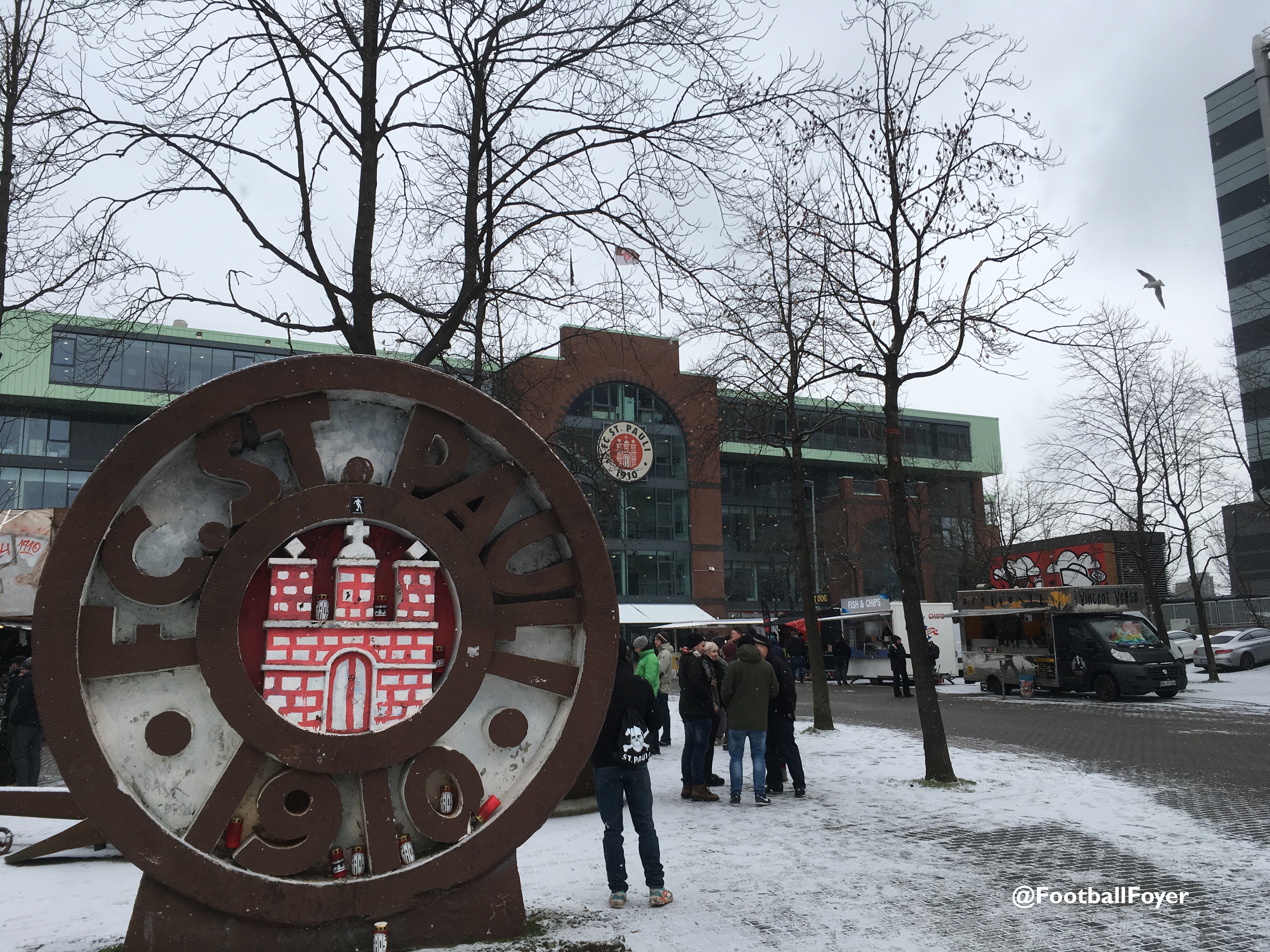 Club-emblem-fc-st-pauli