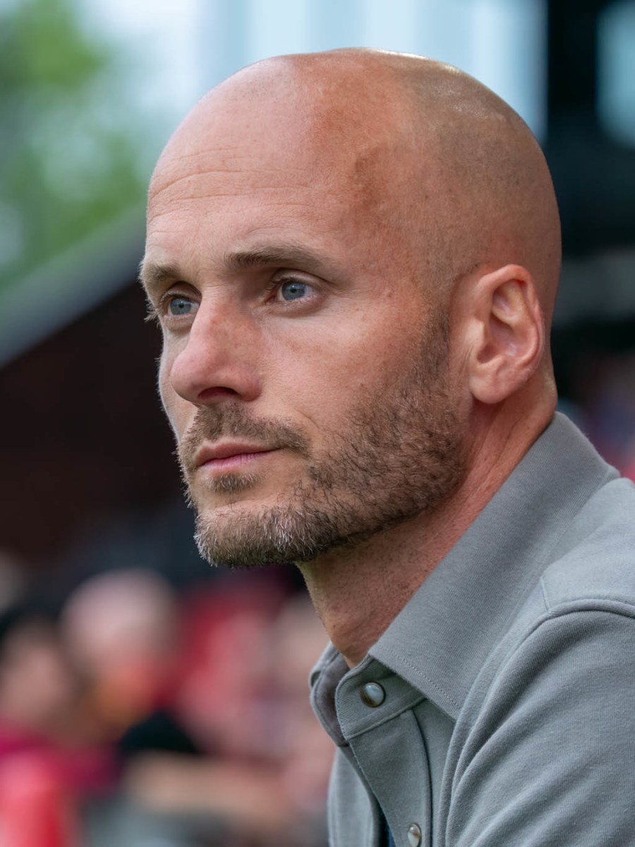 From Cup Glory to Wolfsburg: Paul Simonis Aims to Revive the&nbsp;Wolves